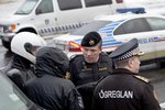 Kona ógnaði tveimur mönnum með leikfangabyssu
