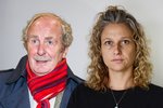 Konur mættu til stuðnings Carmen í málinu gegn Jóni Baldvini