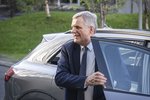 Lét að því liggja að þingmenn þiggi gjafir fyrir að veita ríkisborgararétt