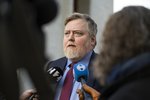Spurði hvort ráðherrar í ríkisstjórninni væru undanskildir lögum