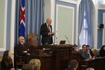 Steingrímur fékk 2,2 milljónir í biðlaun eftir tæpa tvo mánuði í stól forseta