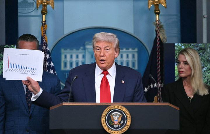 Sendir hermenn til Washington
