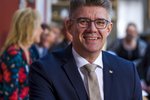 Gunnar Bragi hafði heimilisofbeldi í flimtingum: „Já sundkellingin þarna, voruð þið að lemja hana? Hahaha!“