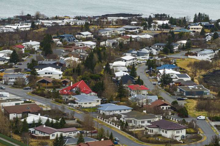 Krafðist grafarþagnar á heimilinu