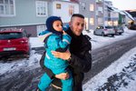 Fjölskyldan fær afhent húsnæði nálægt spítalanum