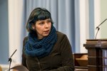 Þingkona var höfð undir smásjá lögreglu