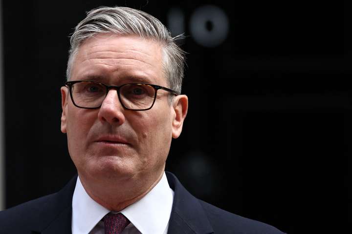Starmer biðst afsökunar vegna nauðungarættleiðinga: „Skömmin er okkar“