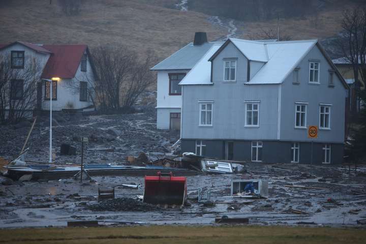 Undirbúningur viðbragða vegna loftslagsvár á Íslandi hafinn