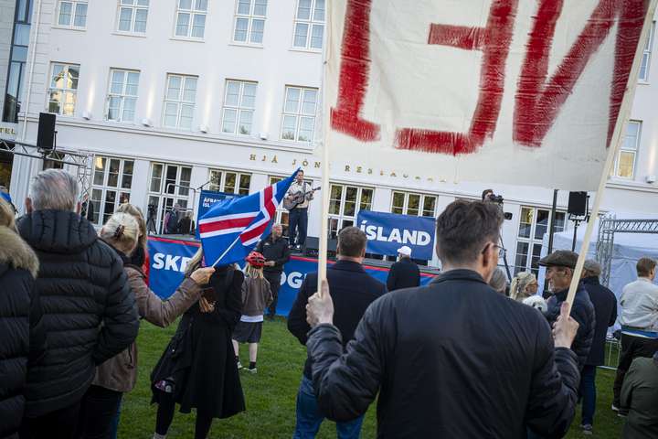 Nei-sinnar auglýsa „raunverulega hættu á“ sæstreng frá ESB