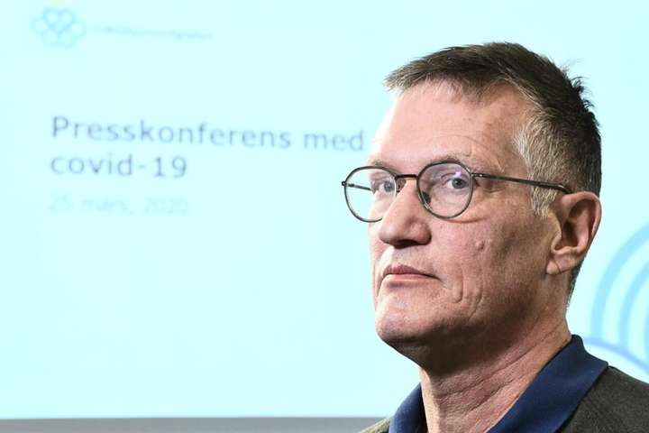 22 létust á einum degi í Svíþjóð: Sænsk stjórnvöld vænd um fórna mannslífum með stefnu sinni