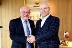 Nokkur undarleg atriði tengd einkasjúkrahúsinu