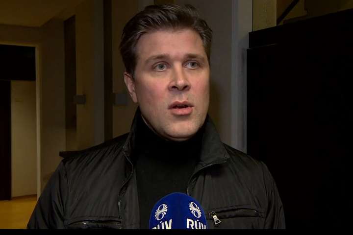 Stjórn Bjarna Ben höktir af stað