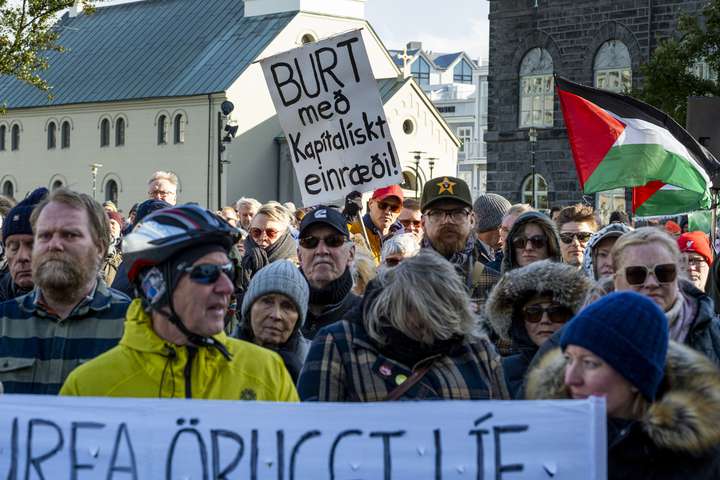 Afkoma heimila: Ísland í alþjóðlegum samanburði