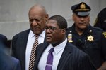 Bill Cosby fær allt að tíu ára fangelsisdóm