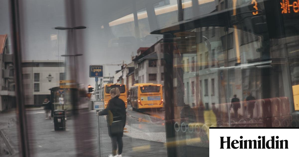 Strætisvagnastjóri sem keyrði á konu sakfelldur fyrir manndráp af ...