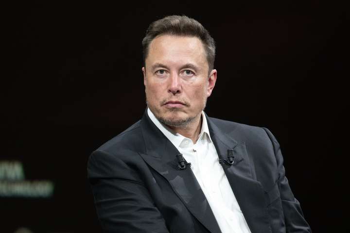 Musk segir SpaceX hafa takmarkað Starlink í Úkraínu