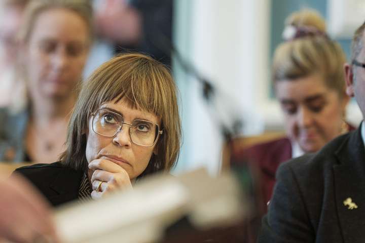 Segir „falsfrétt“ og „óhróður“ að hún vilji bera ESB-aðild undir Bandaríkin