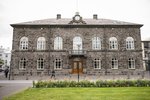 Stjórnarskrá hvílir á ákvörðun þjóðarinnar og er grundvöllur fullveldisins
