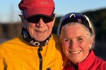 „Ótrúlega falleg framtíðarsýn“ að hlaupa með pabba sínum á níræðisaldri