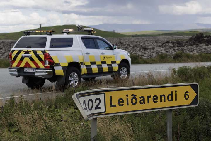 Boða til minningarstunda fyrir hin látnu