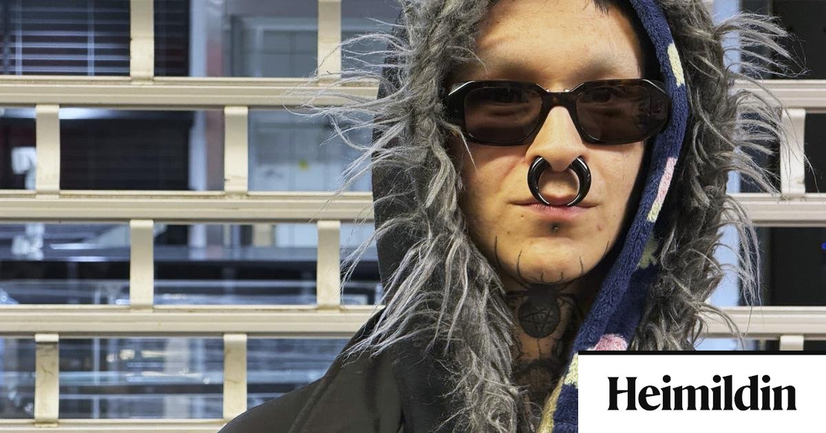 Erfitt að vera öðruvísi í litlu samfélagi