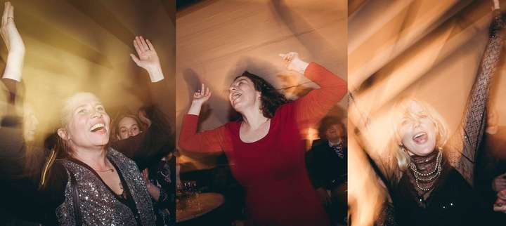 Miðaldra konur með uppistand