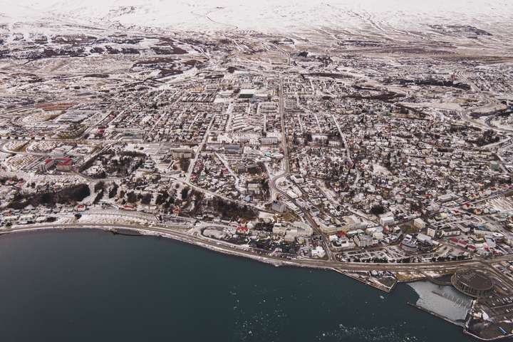 Nefndarmaður Miðflokksins samþykkti tilboð frænda og vinnuveitanda