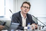 Nýttu sér „manninn með gúmmístimpilinn“ í umfangsmikilli svikamyllu