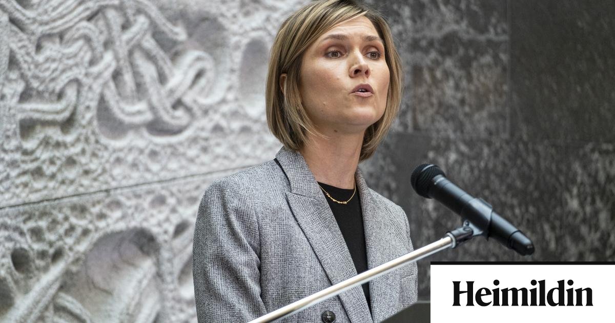 Ríkisstjórnin skiptir um kúrs