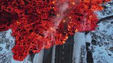 Hraunið gleypir Grindavíkurveg